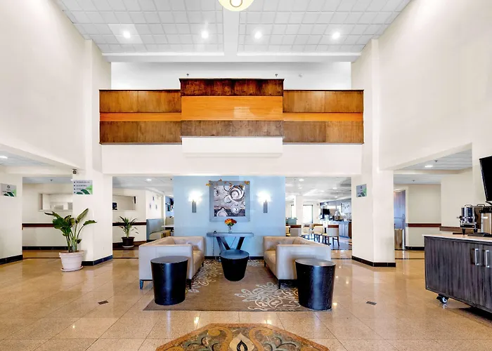 Wingate By Wyndham Chicago Schaumburg