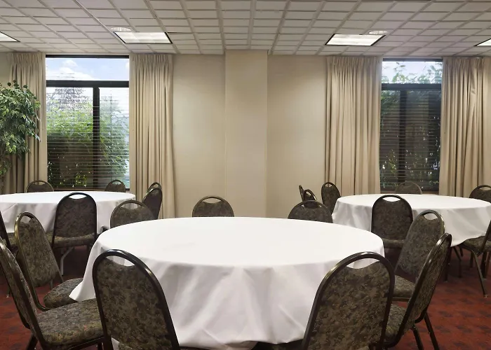 Hotel Wingate By Wyndham Chicago Schaumburg