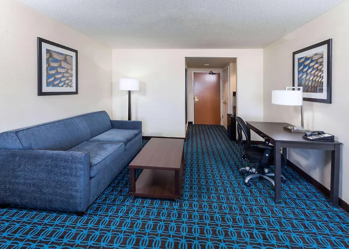 Hotel Wingate By Wyndham Chicago 3*