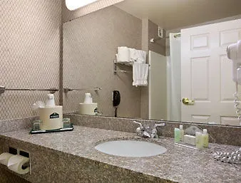 Wingate By Wyndham Chicago Schaumburg